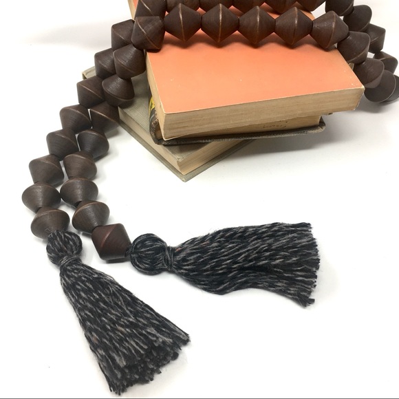 Handcrafted Diamond Shape Dark Wood Bead Tassel Farmhouse Bohemian Style Garland - Picture 11 of 16